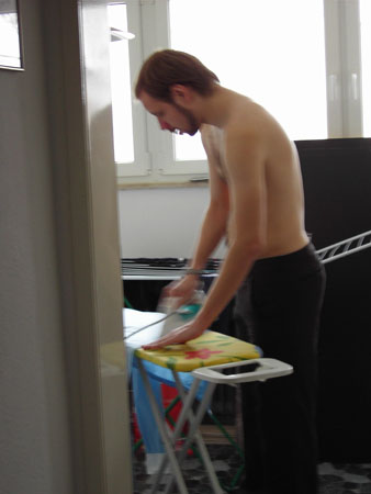 ohne gebügeltes Hemd verlässt der Atze nie das Haus